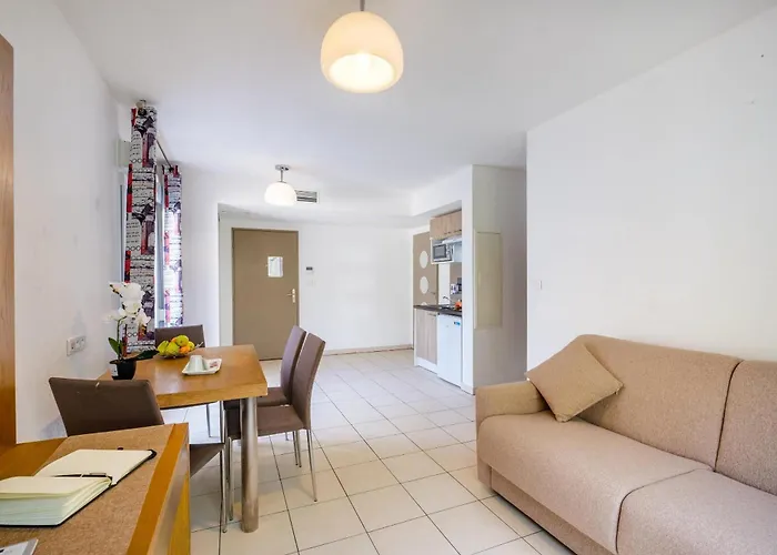 Comfort Le Maestria 3*