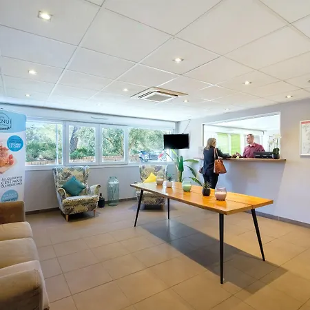 Comfort Le Maestria Hotel