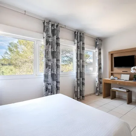 Comfort Le Maestria 3* Antibes