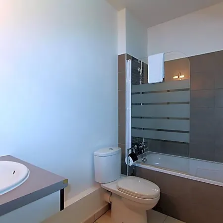Comfort Le Maestria أنتيب