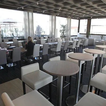 Comfort Le Maestria Apartmanhotel