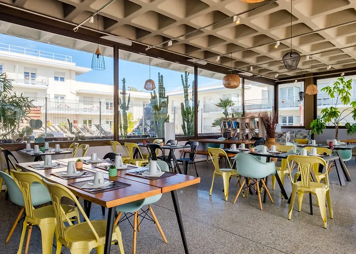 Comfort Le Maestria Hotell 3*